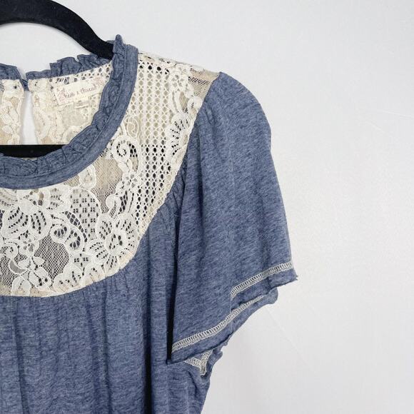 New Hem & Thread Small S Blue Cream Lace Yoke Burnout Short Sleeve Tee Cotton - Picture 4 of 10
